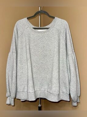 14TH & UNION Light Heather Gray Relaxed Crewneck Sweatshirt. Size 3X.